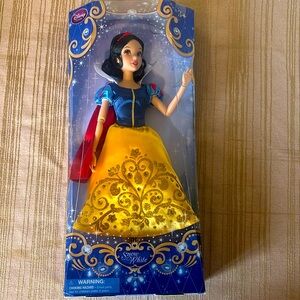 Vintage Original Snow White Classic Doll